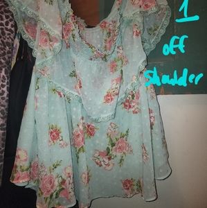 Plus size ladies top